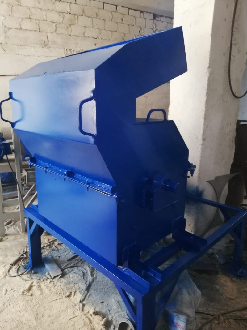 Corn cobs Powdering Machine