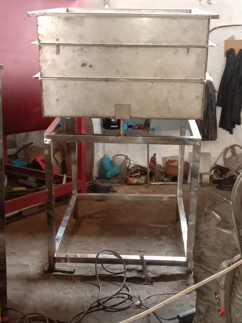 Linear salt vibrator sifter 3 mesh sizes