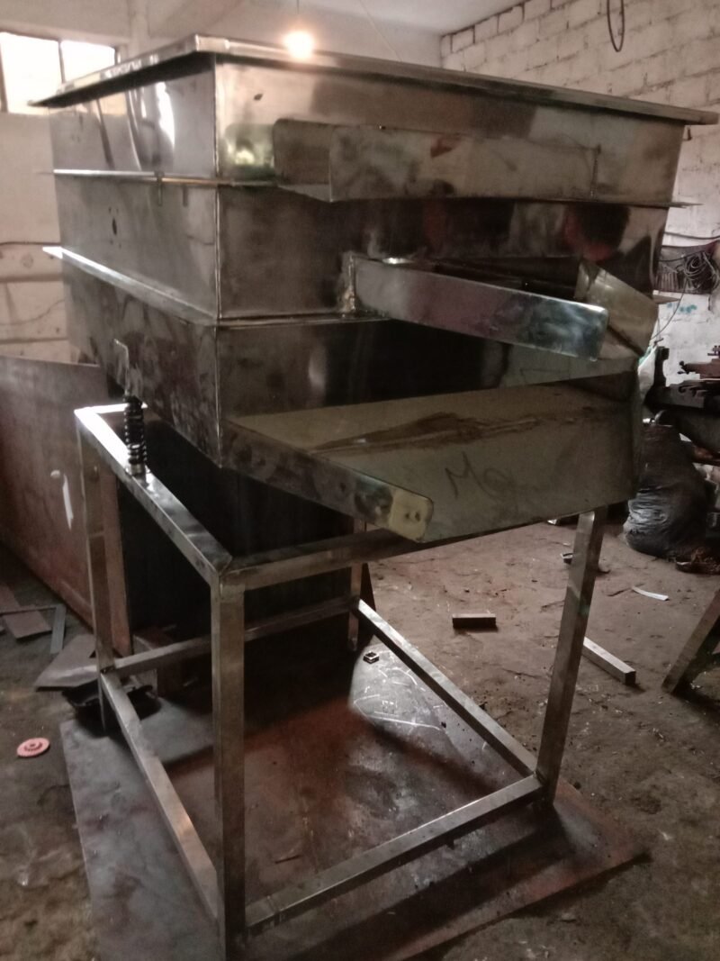 Linear salt vibrator sifter 3 mesh sizes