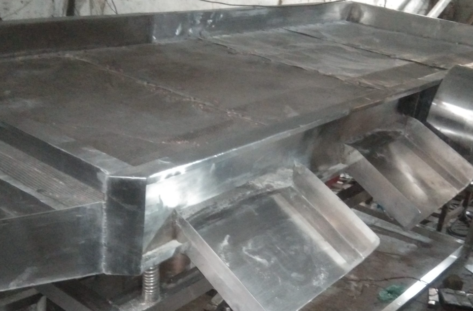 Gyratory Screen Vibrator Separator Machine
